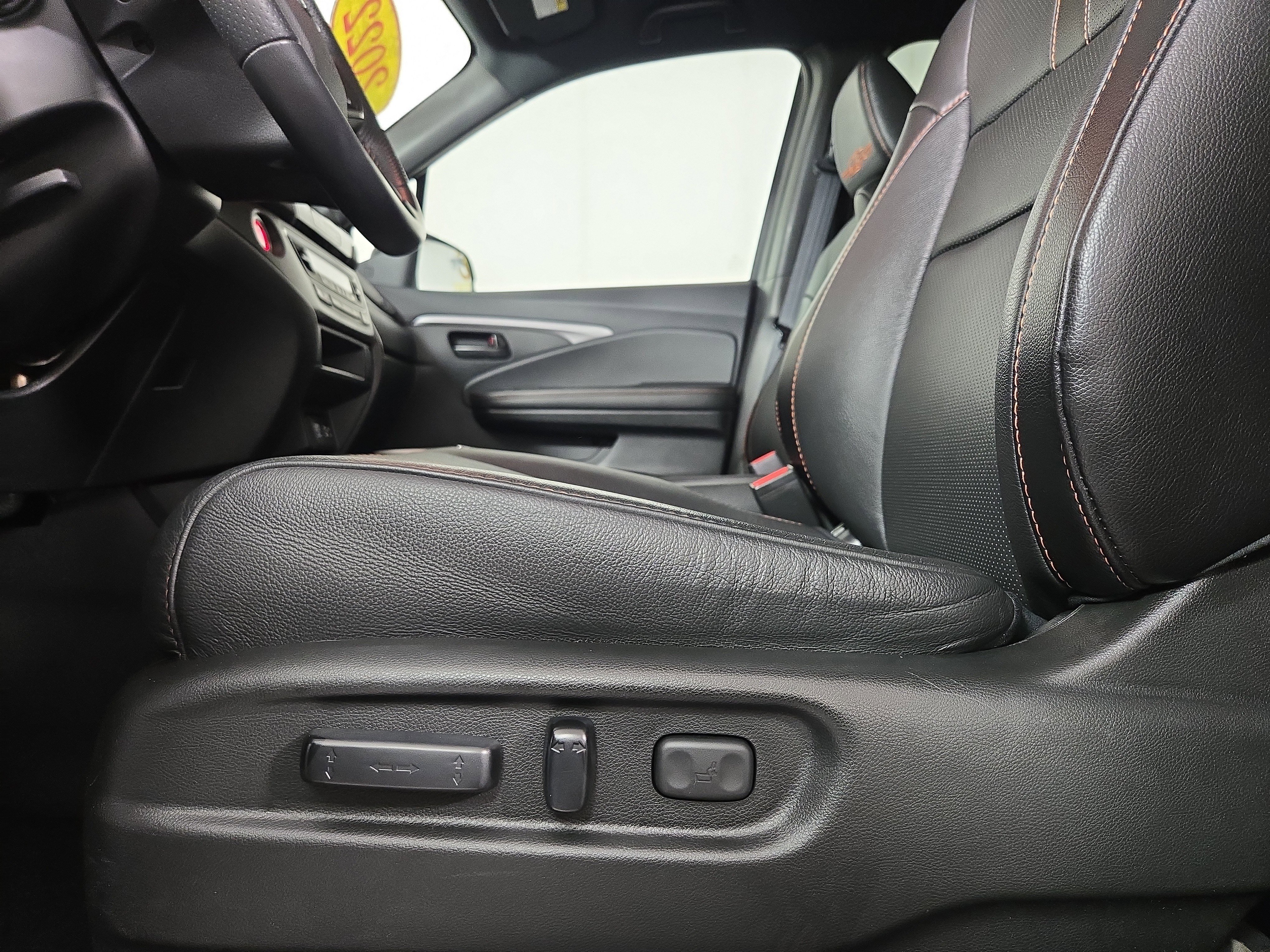 Used 2022 Honda Pilot TrailSport image 32