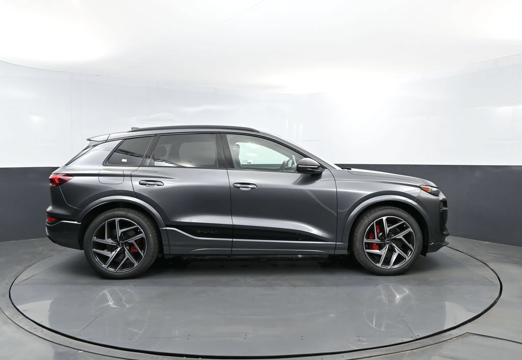 New 2027 Audi SQ6 e-tron Premium Plus AWD/4WD image 4