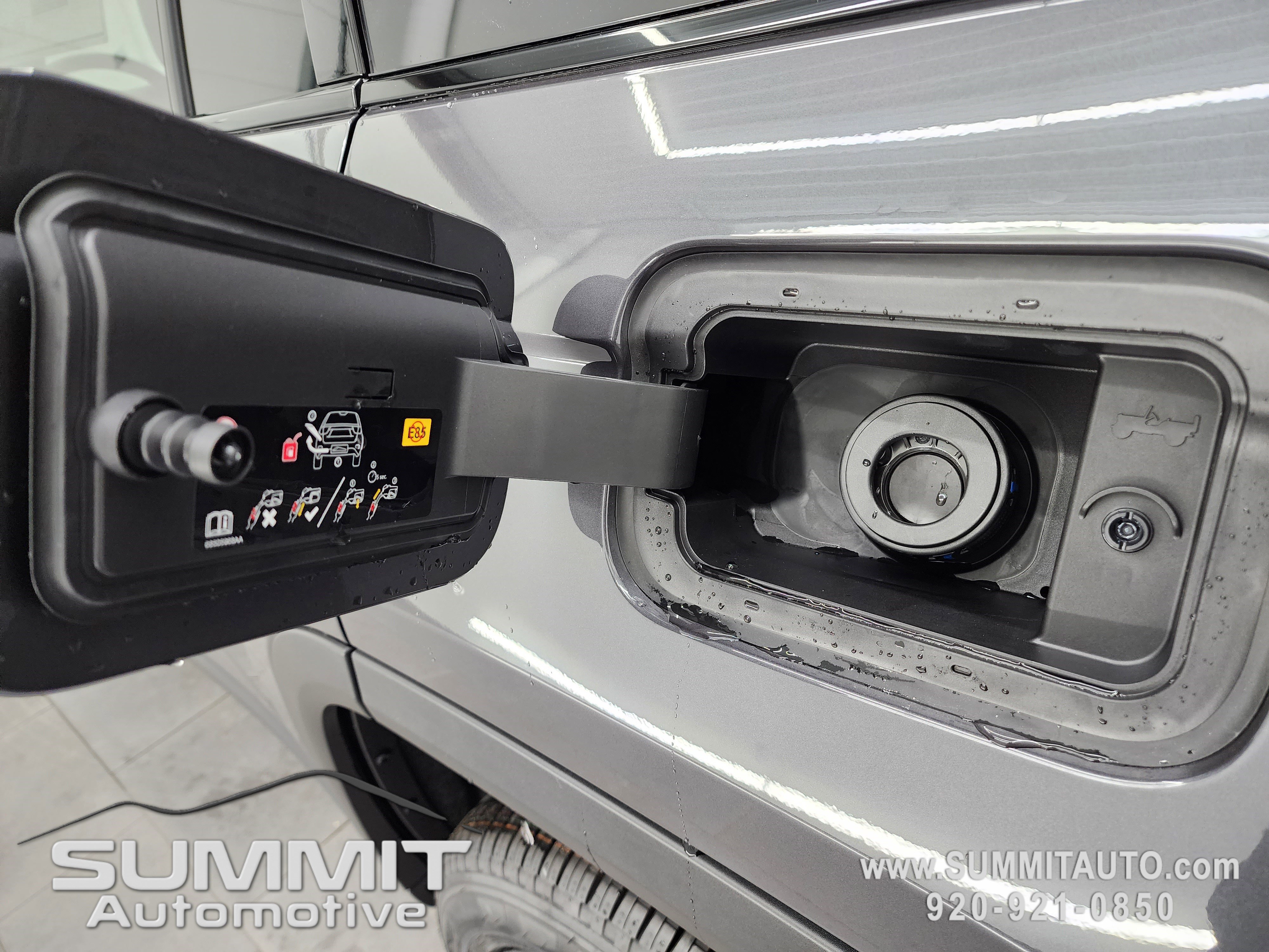 New 2025 Jeep Grand Cherokee L Limited w/ Black Appearance Package image 35