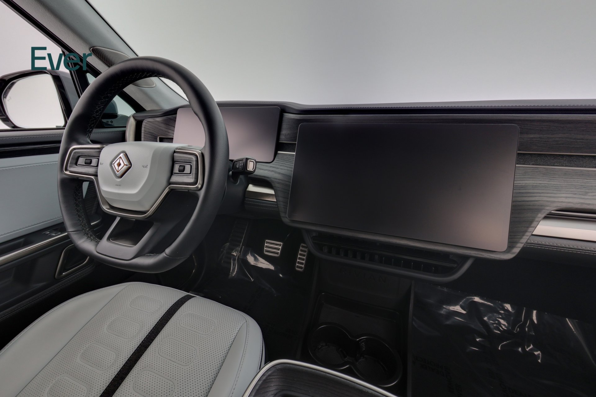 Used 2023 Rivian R1S Adventure Quad AWD/4WD image 27