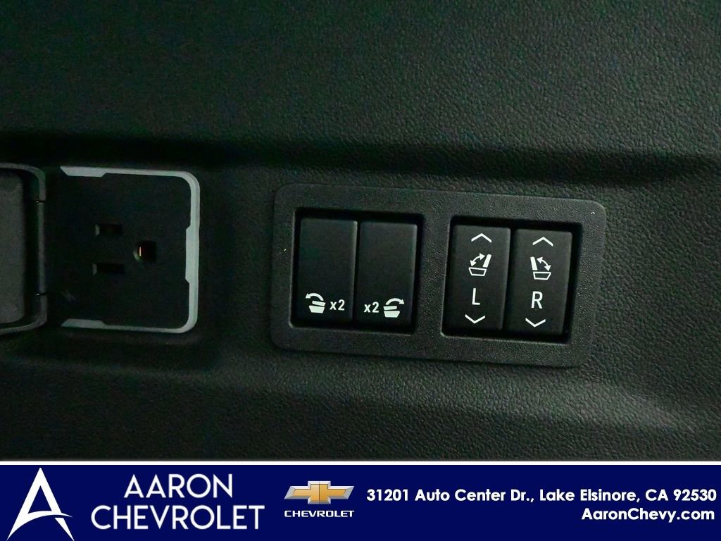 New 2026 Chevrolet Suburban LT w/ Comfort Package AWD/4WD image 48