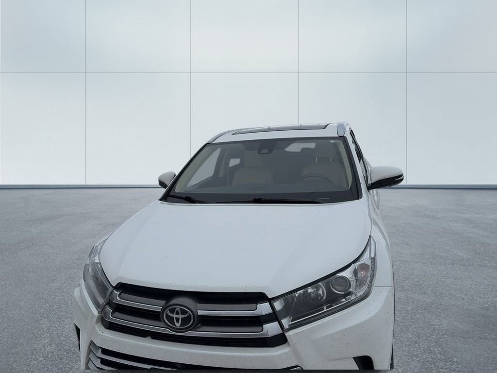 Used 2017 Toyota Highlander Limited Platinum video 2