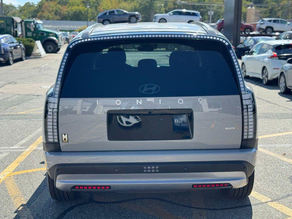 New 2026 Hyundai Ioniq 9 SE AWD/4WD image 4