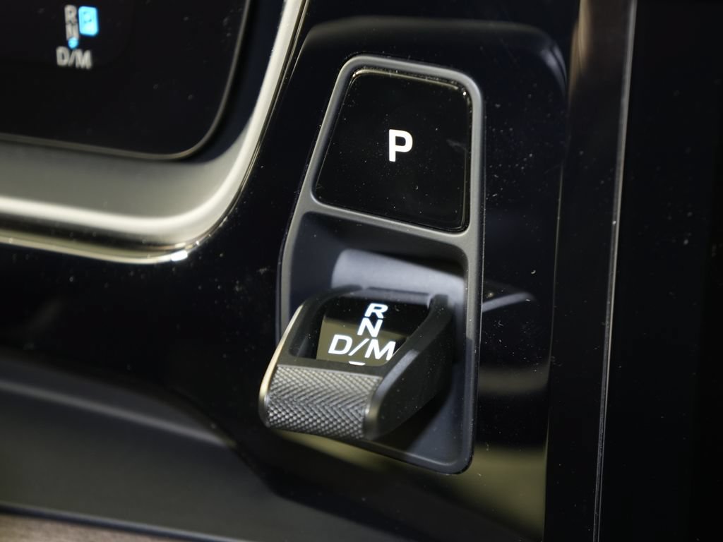 Certified 2026 Porsche Cayenne AWD/4WD image 26