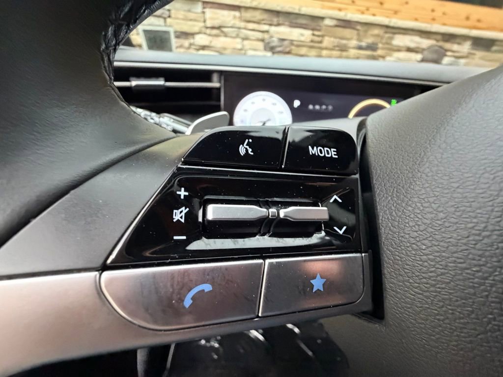 Used 2023 Hyundai Santa Cruz Limited image 23