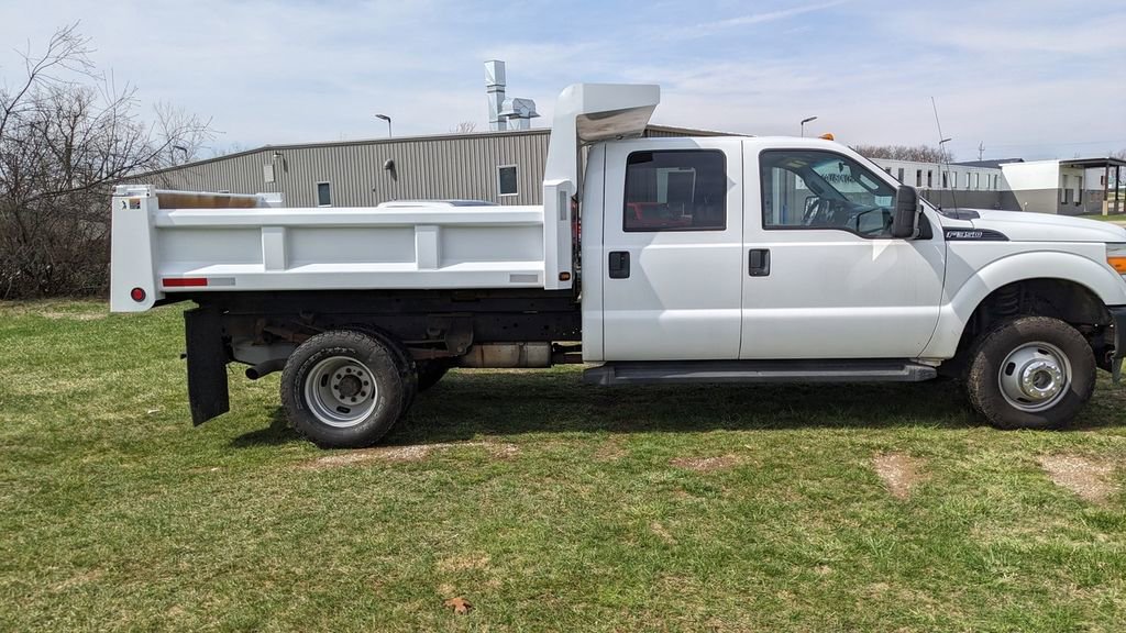 Used 2015 Ford F350 XL image 2