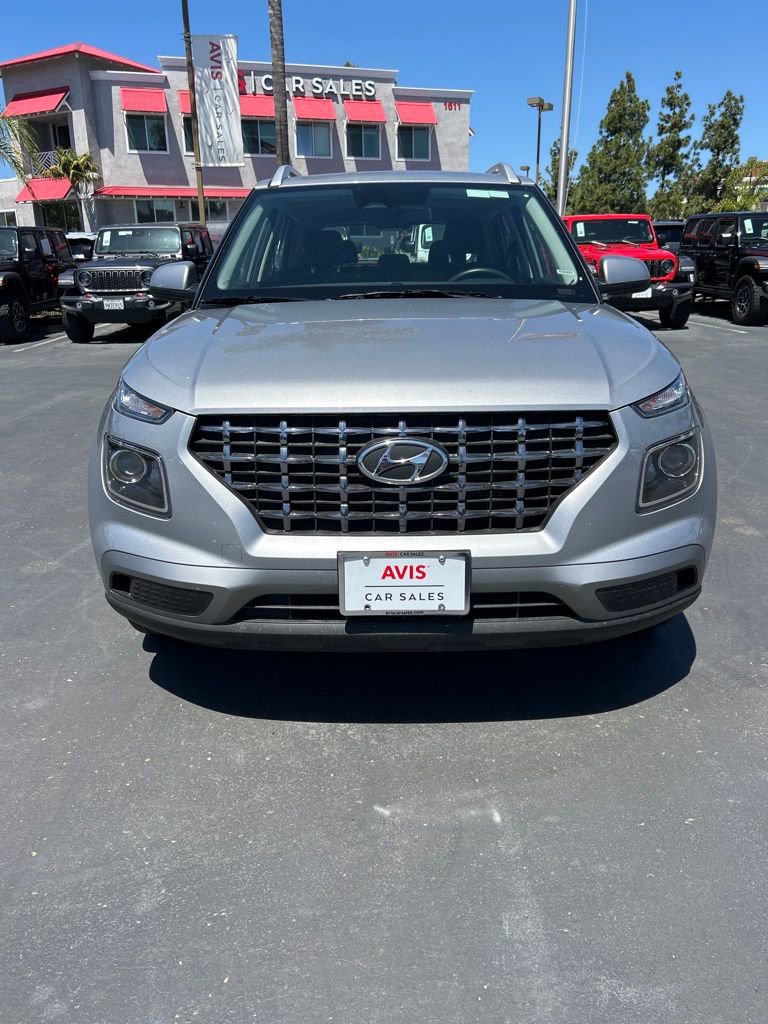 Used 2025 Hyundai Venue SEL FWD image 7