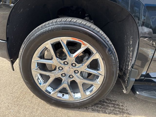 Used 2024 Chevrolet Silverado 1500 High Country w/ High Country Premium Package image 9