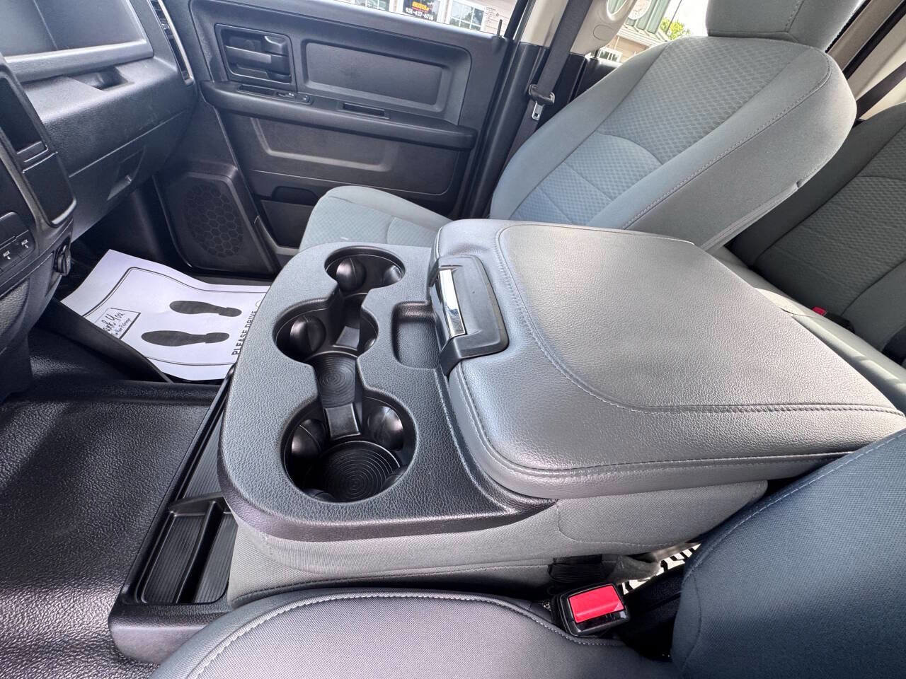 Used 2016 RAM 2500 Tradesman w/ Chrome Appearance Group image 30