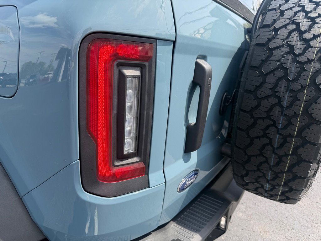 Used 2022 Ford Bronco Black Diamond image 14