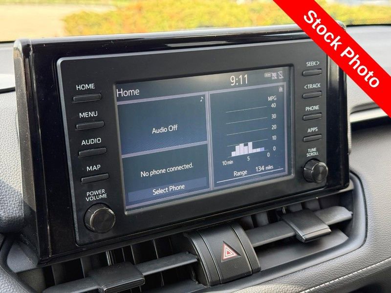 Used 2019 Toyota RAV4 LE AWD/4WD image 23