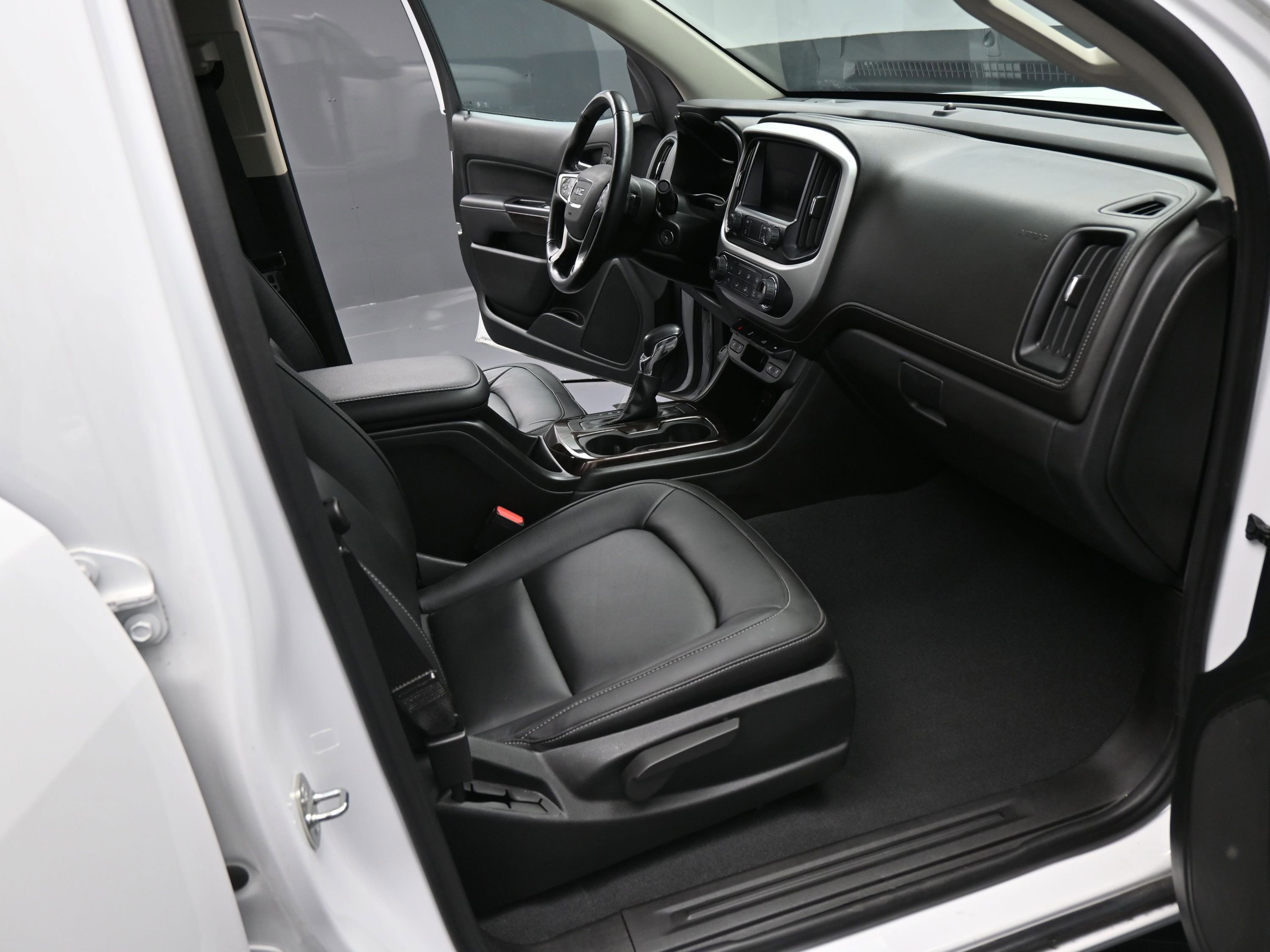 Certified 2022 GMC Canyon Elevation w/ Elevation Premium Package image 19
