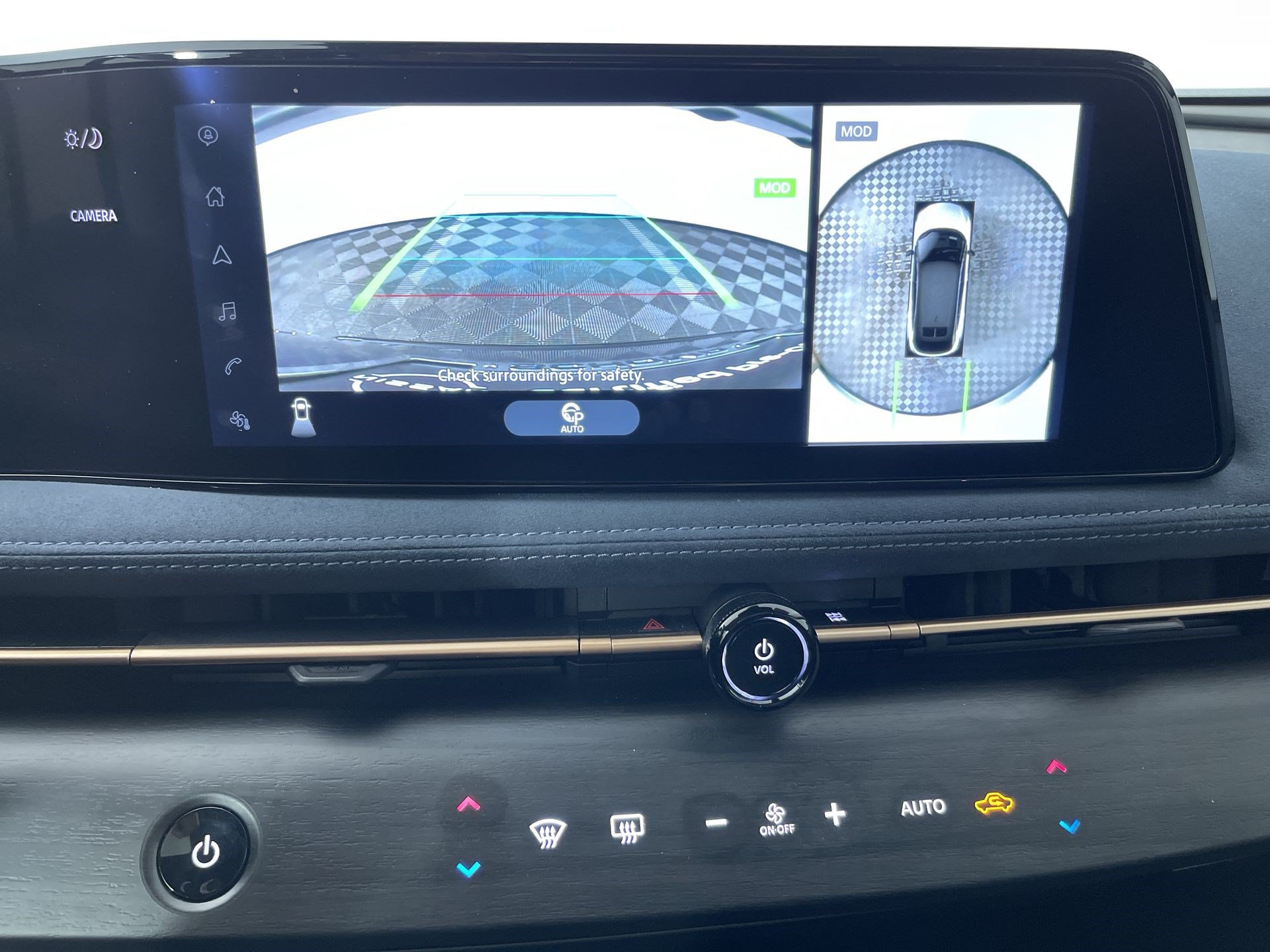 Certified 2024 Nissan Ariya AWD image 19