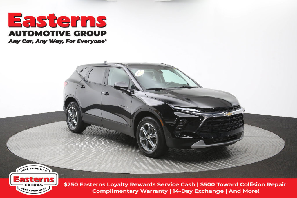 Used 2025 Chevrolet Blazer LT FWD image 52