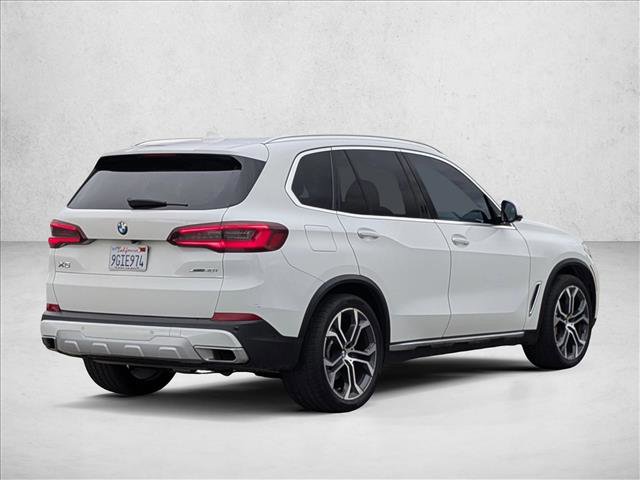 Used 2023 BMW X5 xDrive40i w/ Parking Assistance Package AWD/4WD image 5