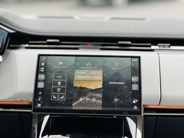 Used 2024 Land Rover Range Rover Sport SE image 12