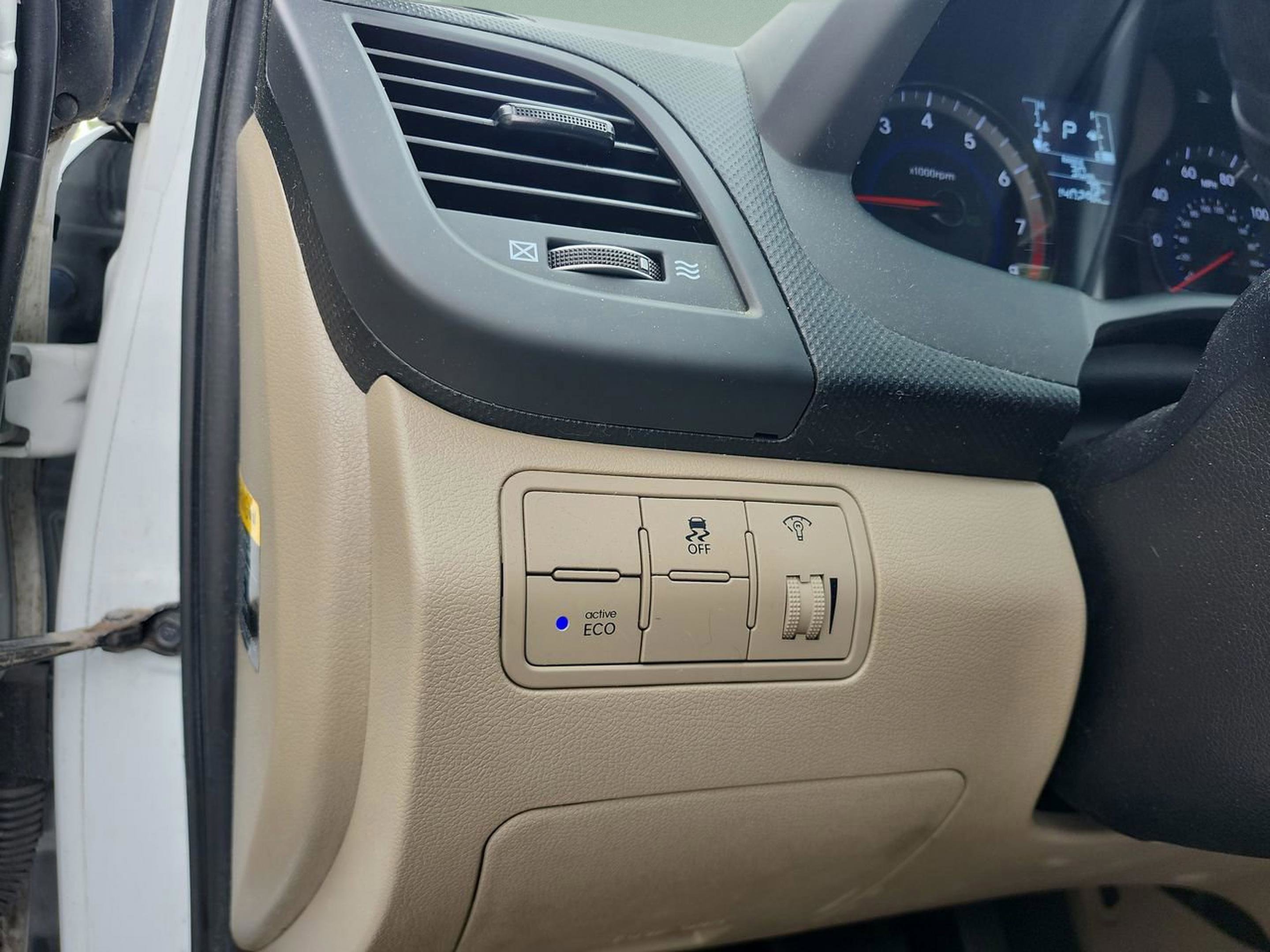 Used 2016 Hyundai Accent SE image 12