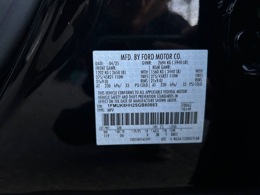 Used 2025 Ford Explorer Platinum w/ LUX Leather Package AWD/4WD image 34