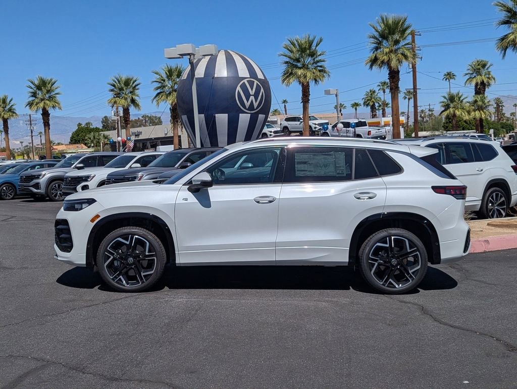 New 2025 Volkswagen Tiguan SE R-Line image 6