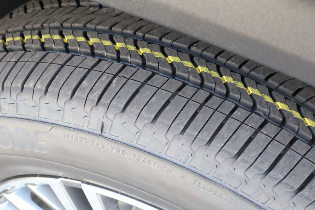 New 2026 Chevrolet Traverse LT w/ Driver Confidence Package image 6