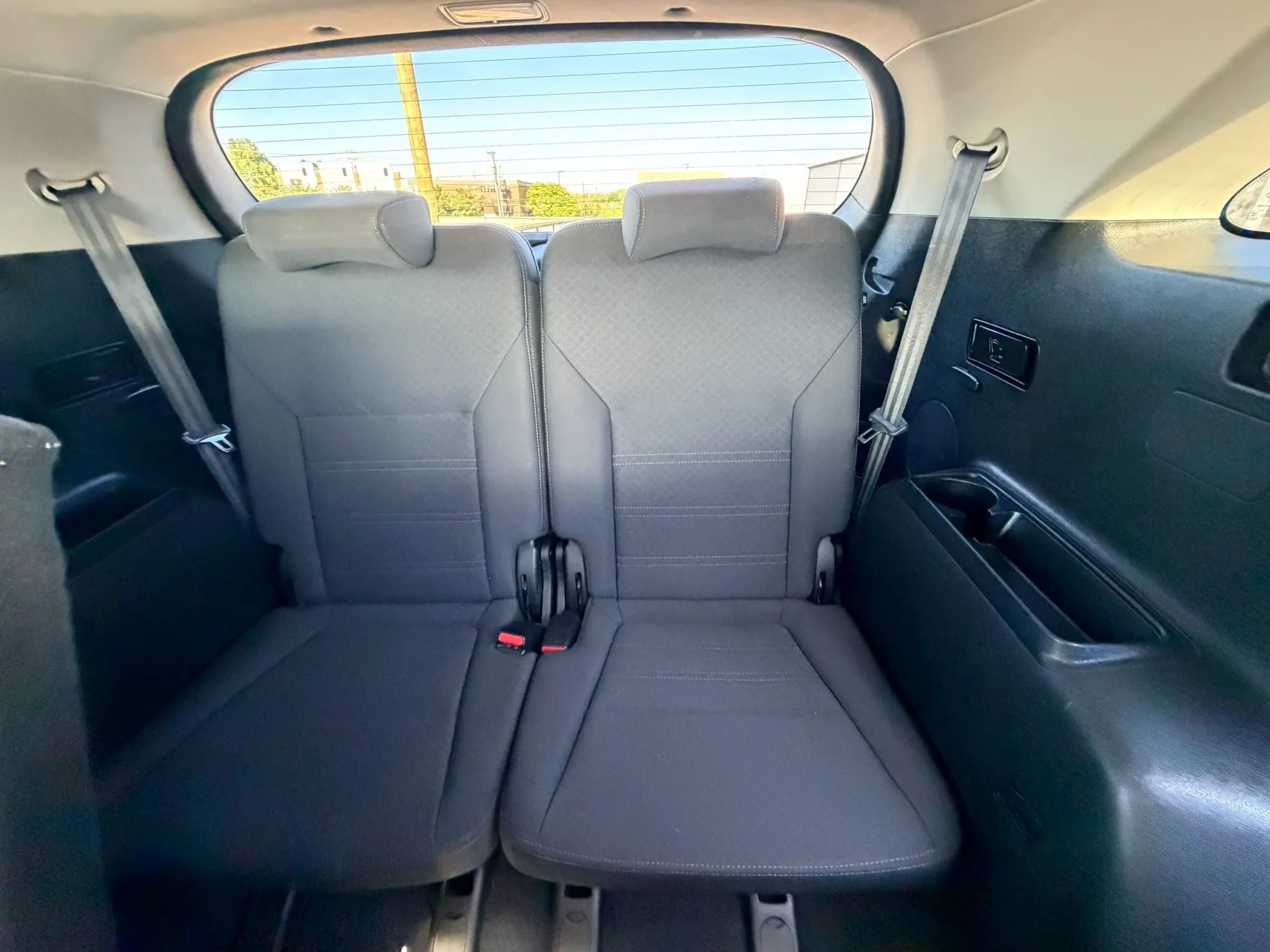 Used 2019 Kia Sorento LX image 11