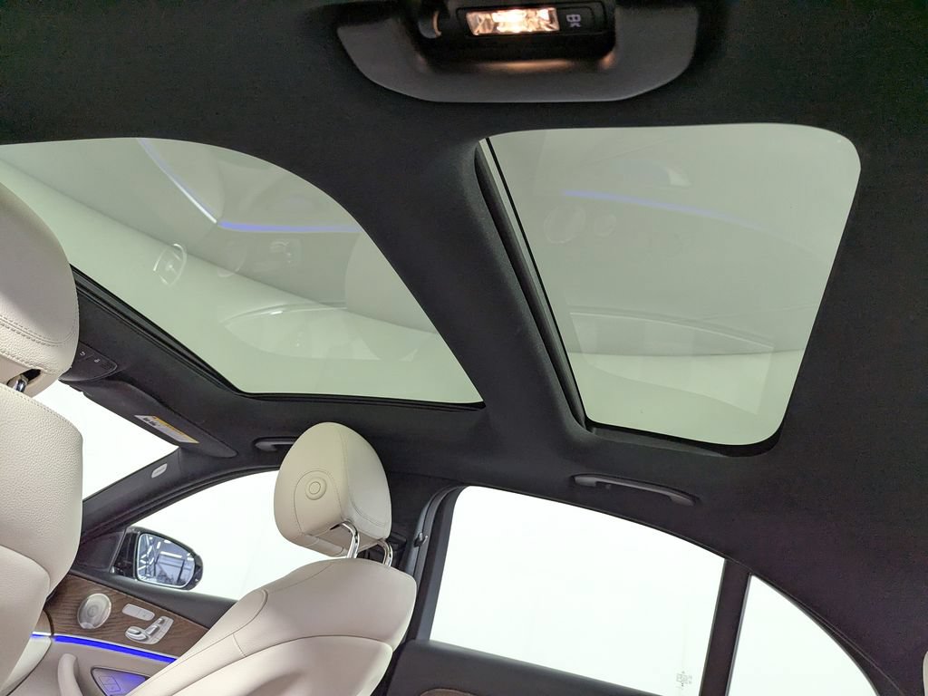 Used 2023 Mercedes-Benz E 350 4MATIC Sedan image 12