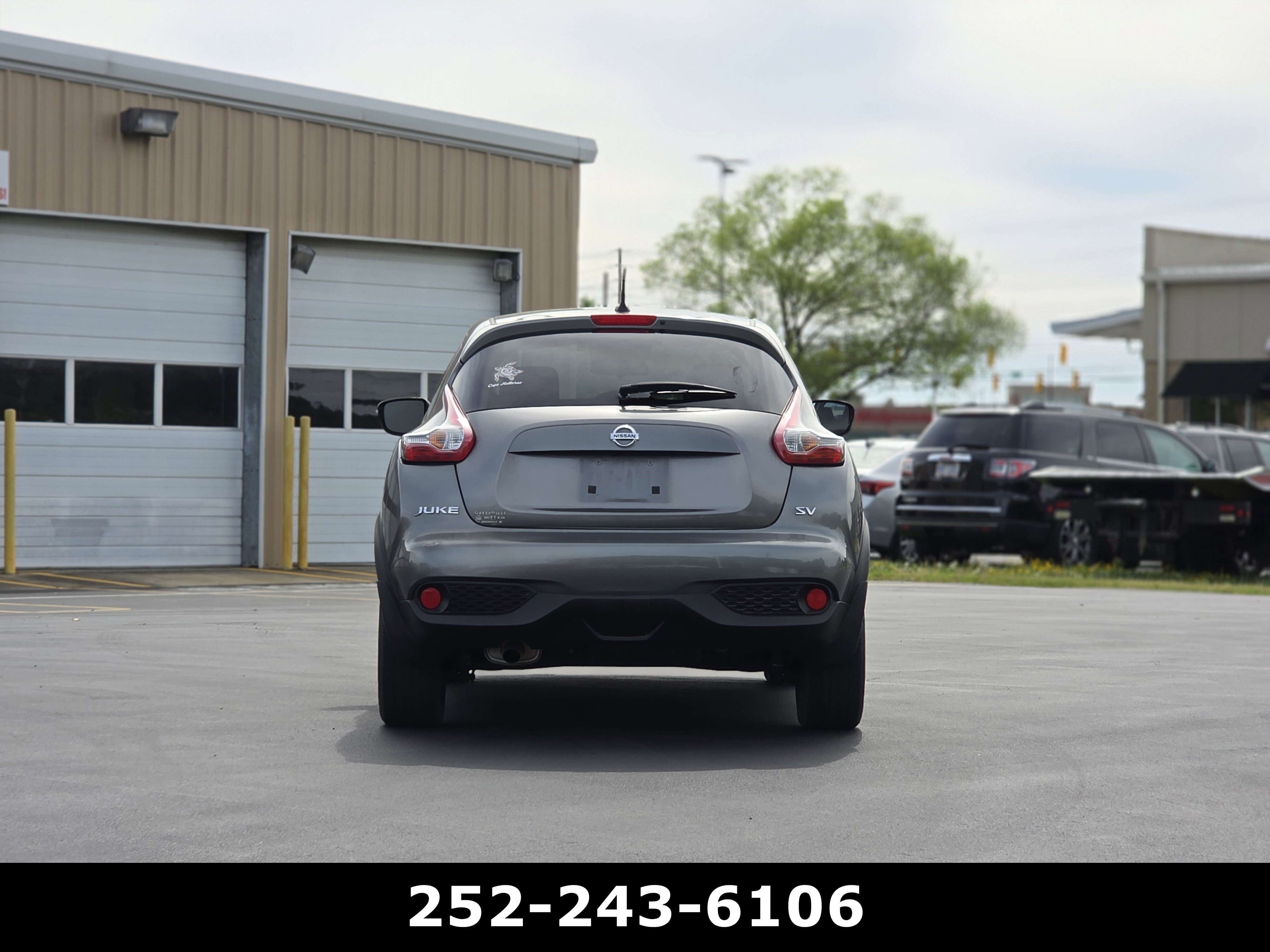 Used 2015 Nissan Juke SV image 6