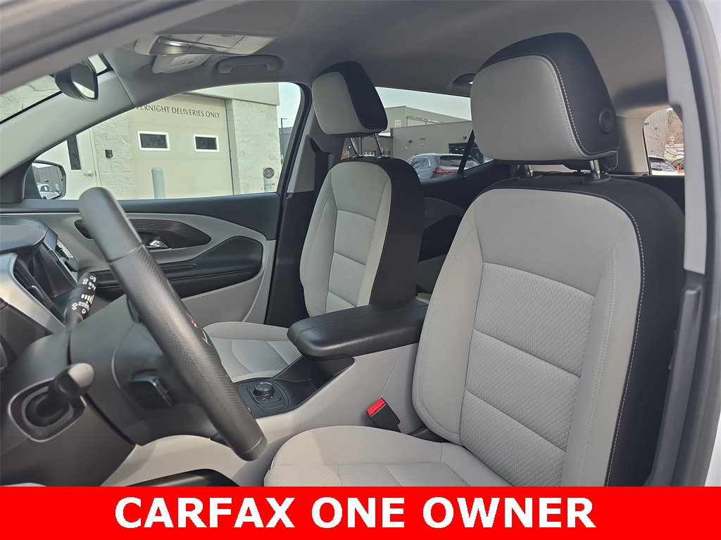 Used 2024 GMC Terrain SLE image 15