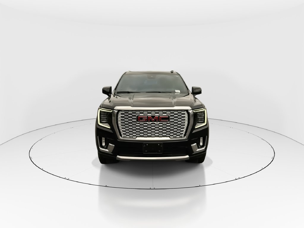 Used 2024 GMC Yukon XL Denali AWD/4WD image 3