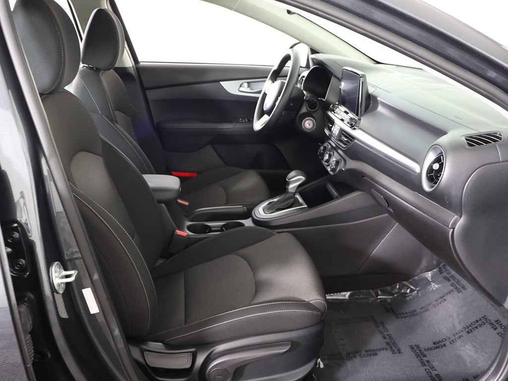 Used 2023 Kia Forte LXS FWD image 27