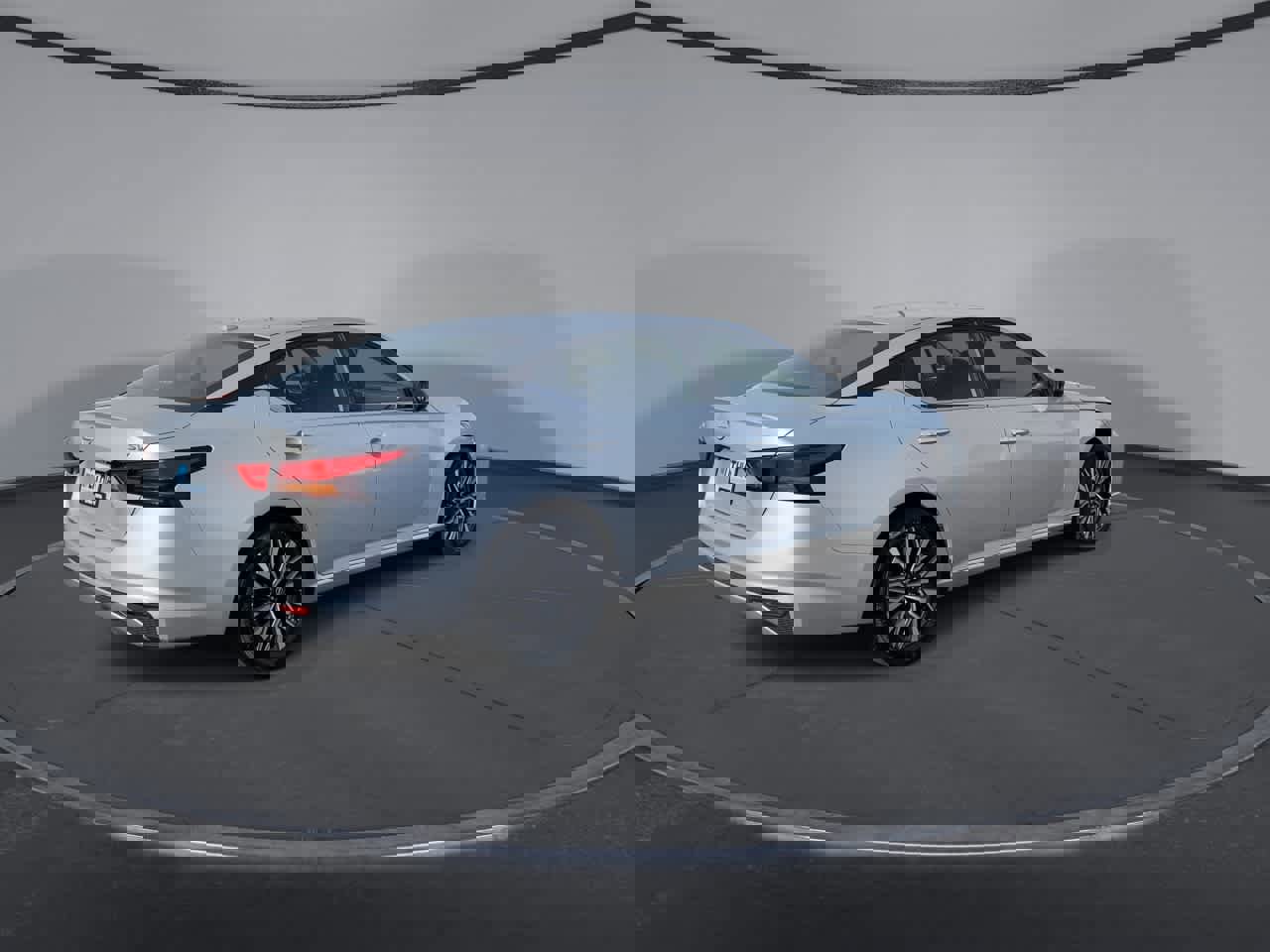 Used 2024 Nissan Altima 2.5 SV image 8