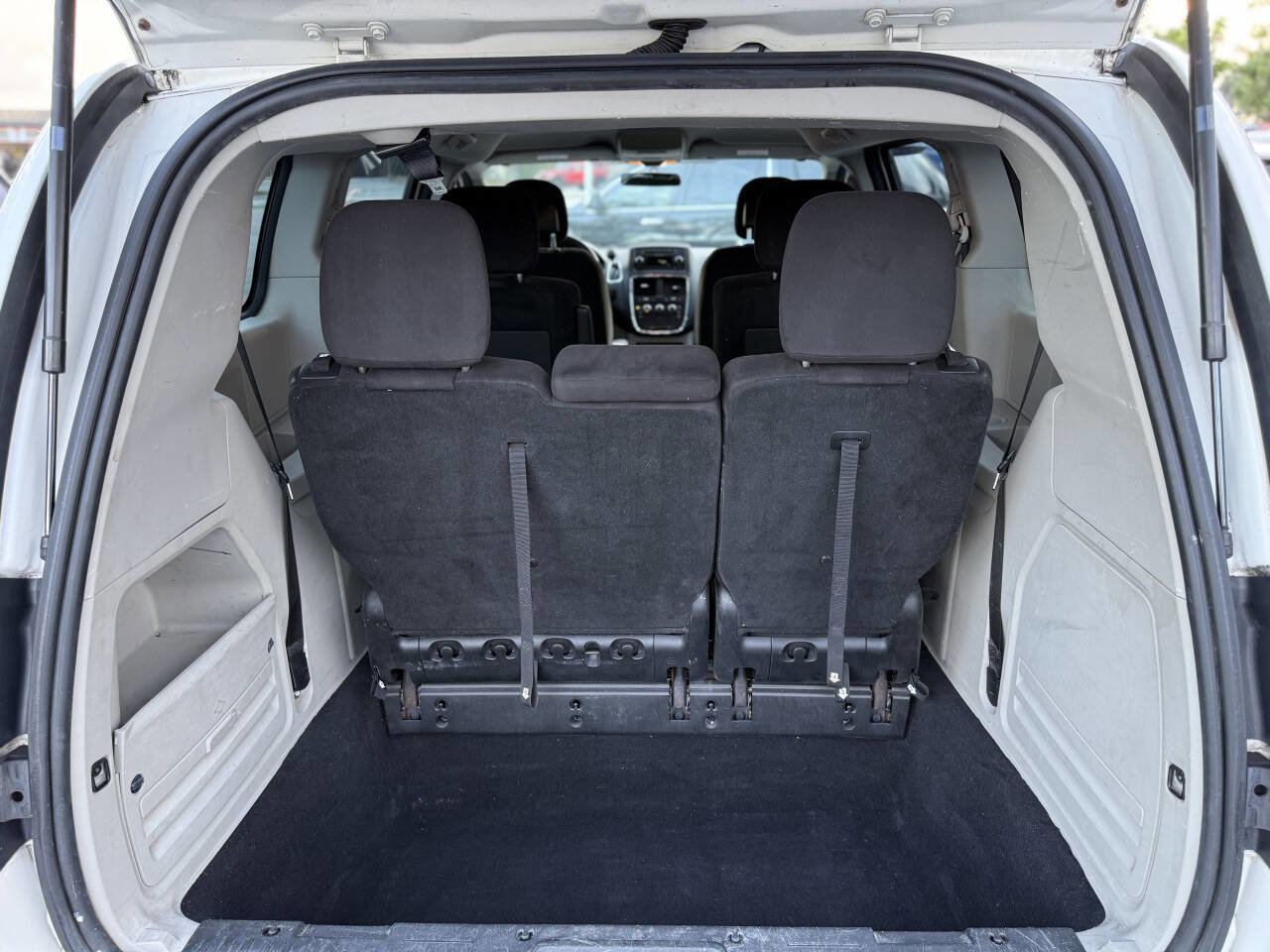 Used 2013 Dodge Grand Caravan American Value Package FWD image 14