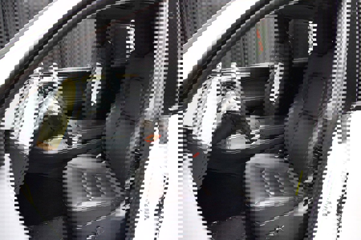 Used 2023 Tesla Model Y Long Range image 22