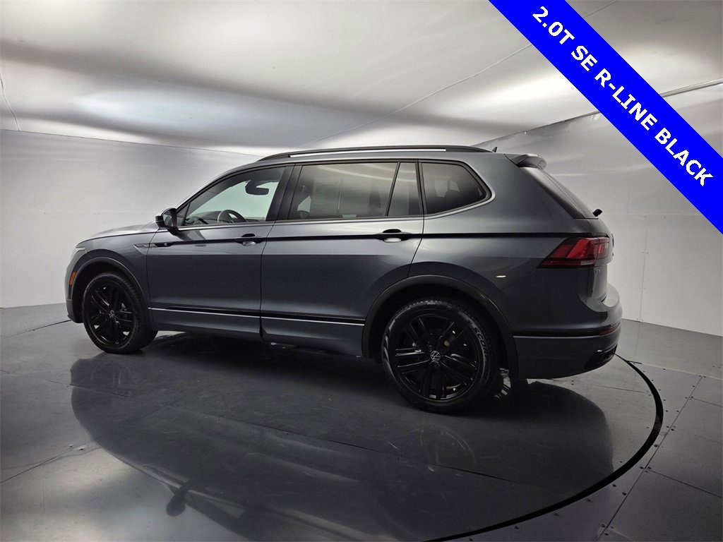 Used 2022 Volkswagen Tiguan SE R-Line image 8