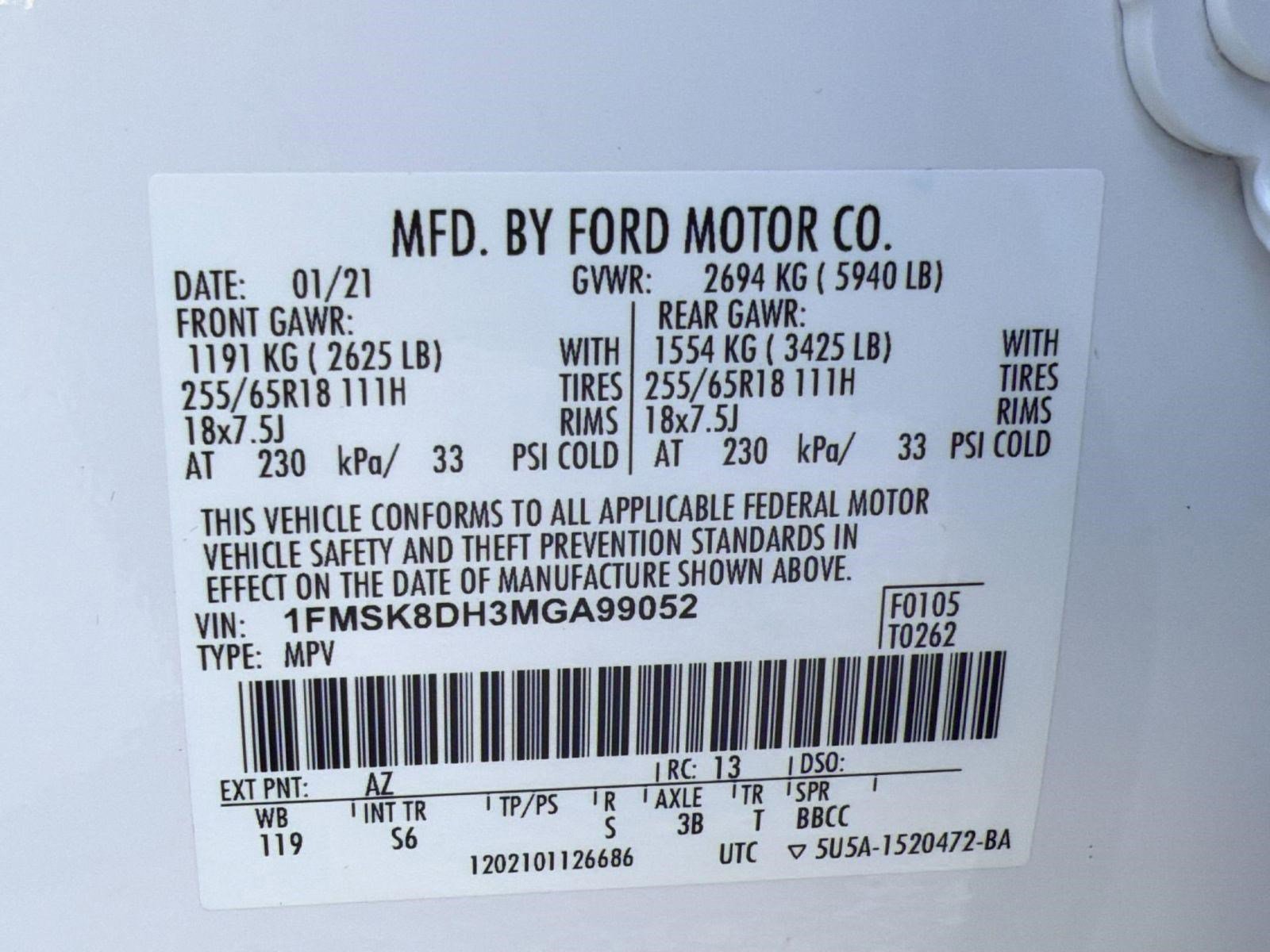 Used 2021 Ford Explorer XLT w/ Equipment Group 202A AWD/4WD image 17