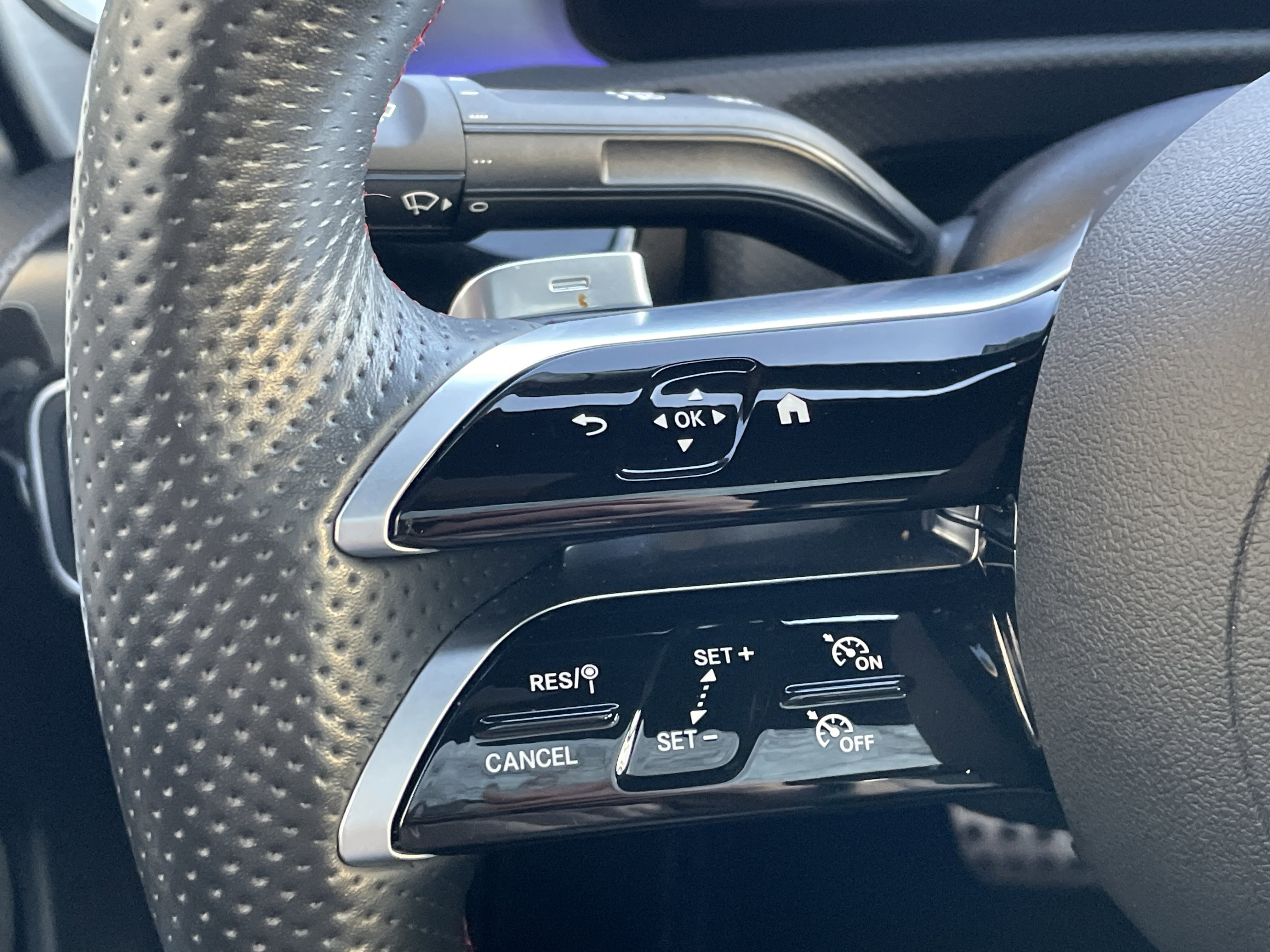 Certified 2025 Mercedes-Benz CLA 250 4MATIC image 26