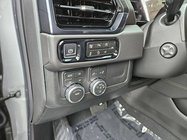 New 2026 GMC Yukon AT4 AWD/4WD image 29