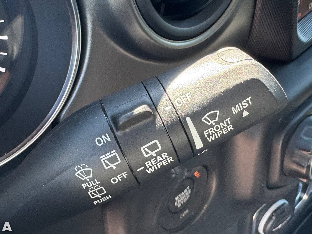 Used 2023 Jeep Wrangler Unlimited Sport AWD/4WD image 31