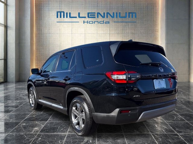 Certified 2023 Honda Pilot EX-L image 3