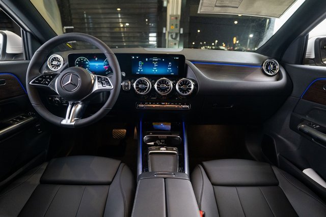 New 2026 Mercedes-Benz GLA 250 4MATIC image 9