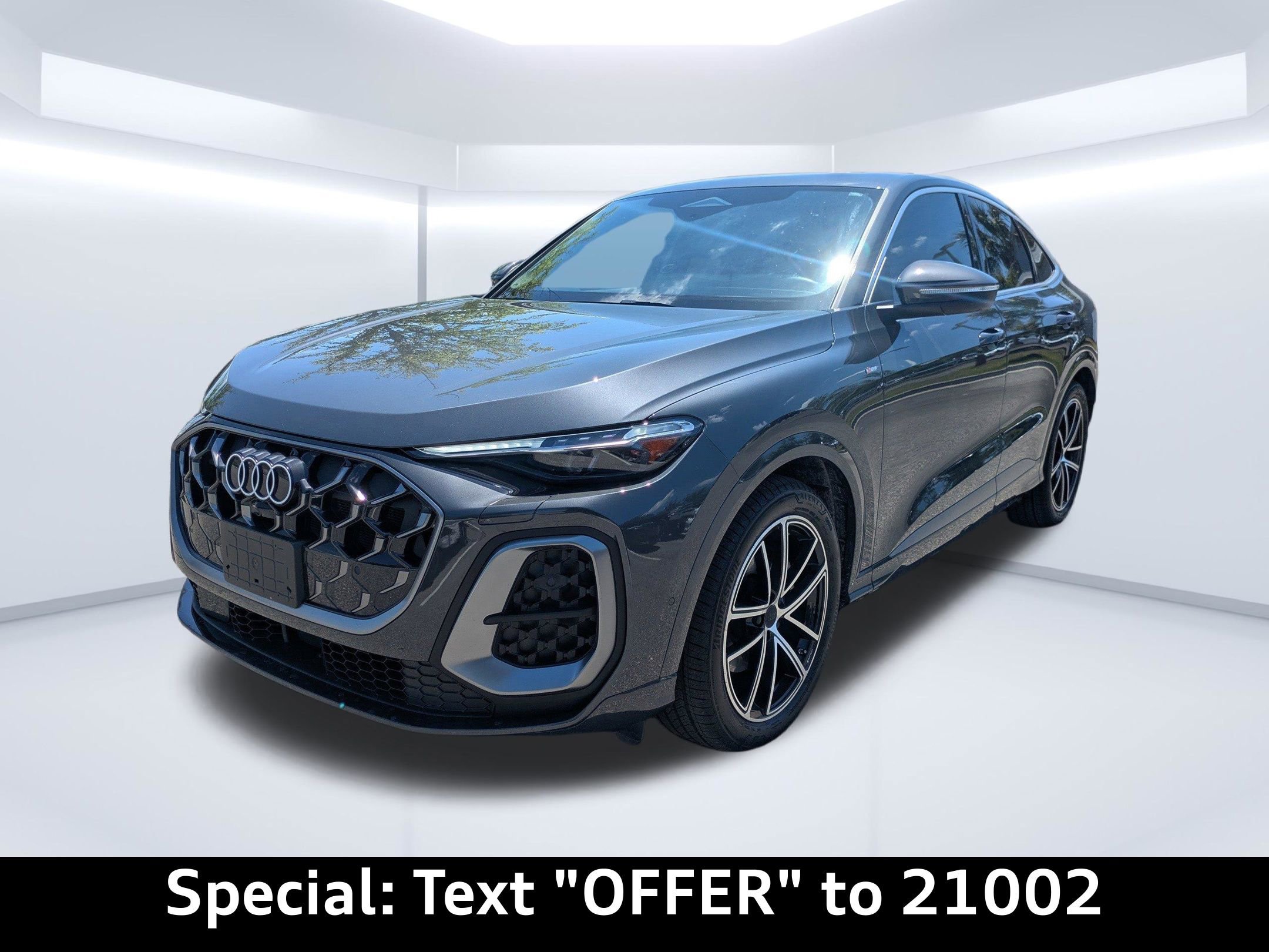 Certified 2025 Audi Q5 Prestige image 6