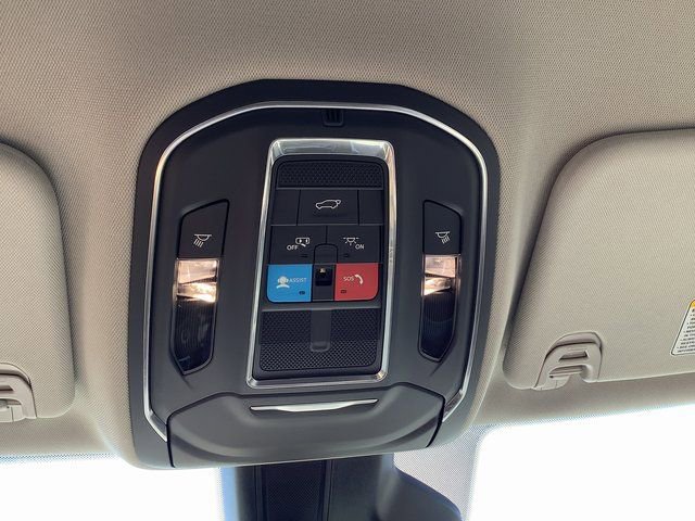 New 2023 Jeep Wagoneer Series III w/ Preferred Equipment Group image 20