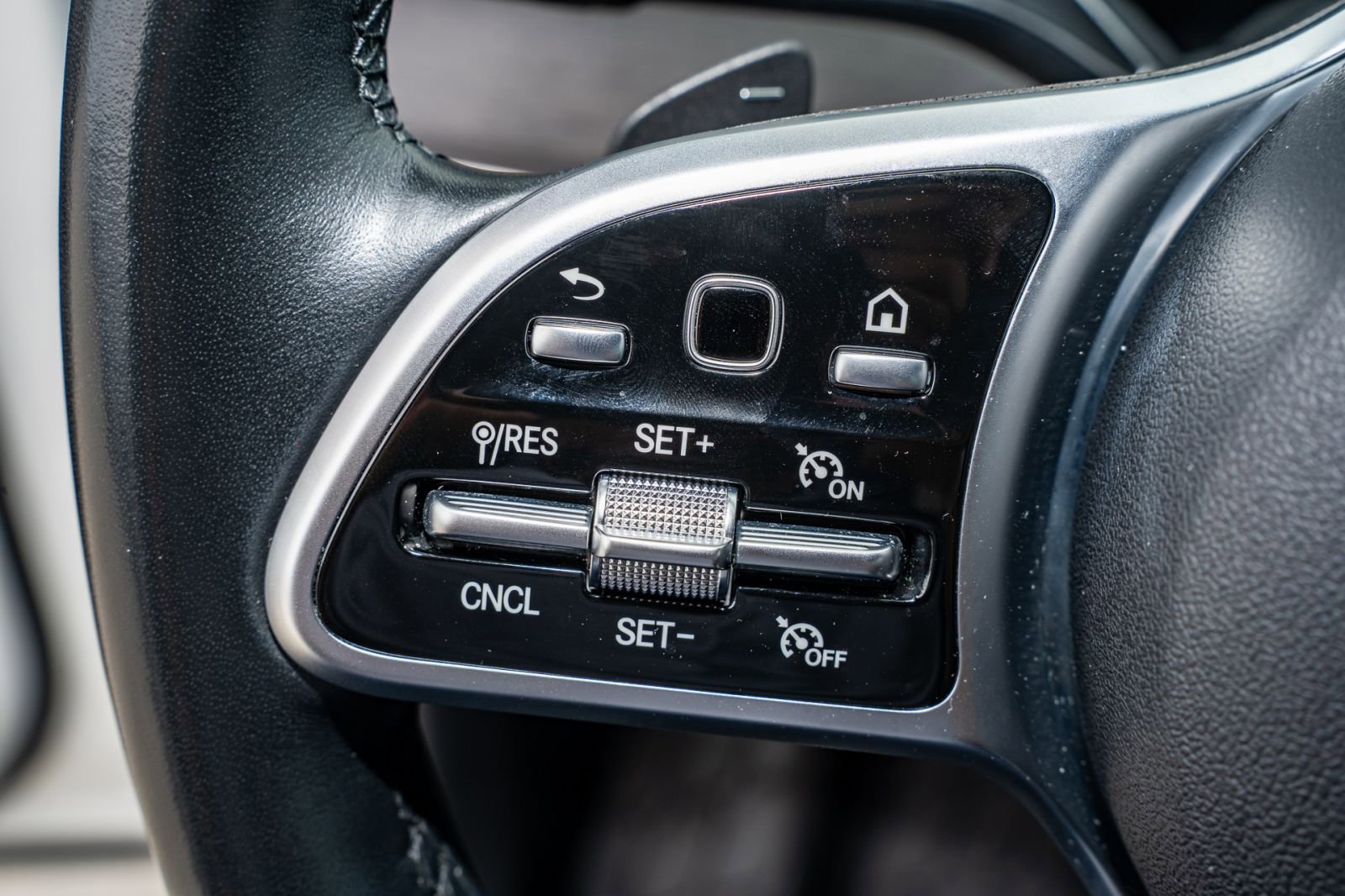 Used 2022 Mercedes-Benz GLE 350 4MATIC image 31