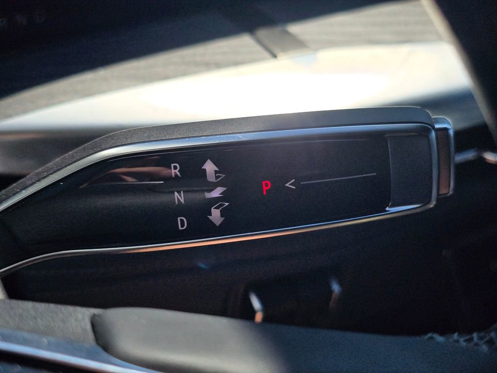 New 2025 Cadillac Escalade IQ Luxury 2 image 31