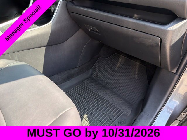 Used 2022 Toyota RAV4 XLE Premium FWD image 25