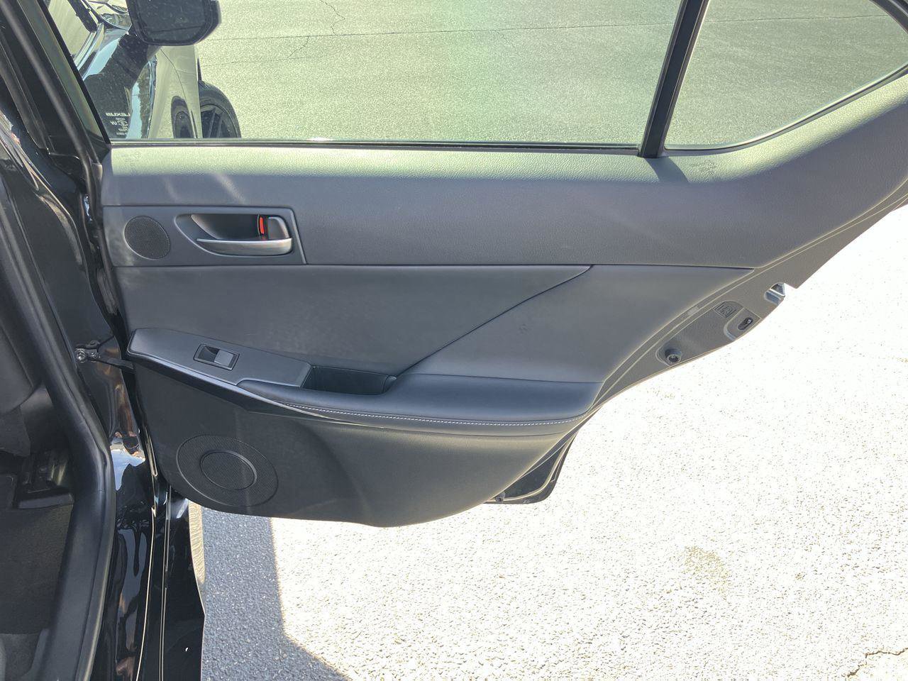 Used 2023 Lexus IS 350 F Sport image 31