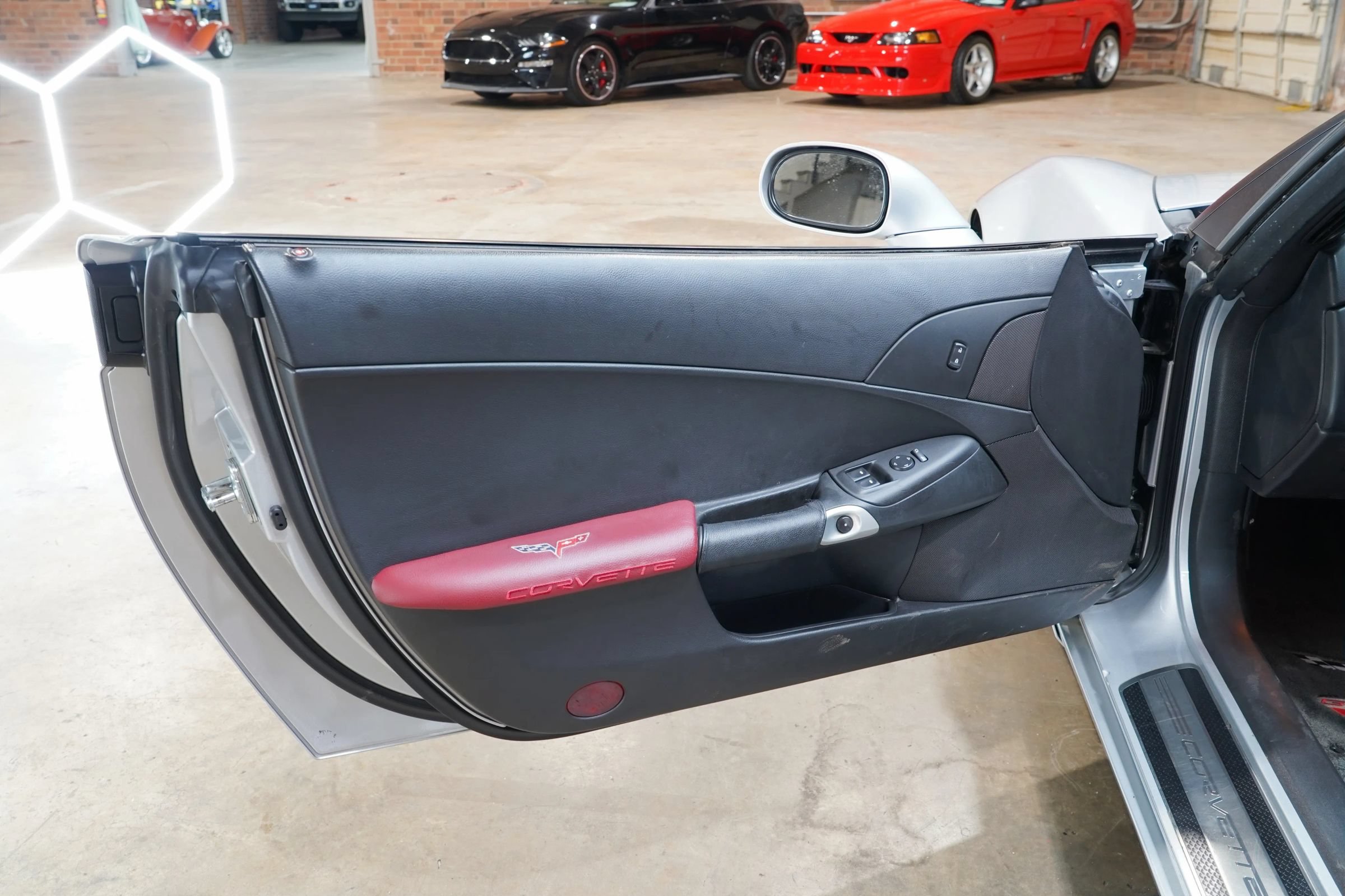 Used 2010 Chevrolet Corvette Grand Sport w/ Preferred Equipment Group RWD image 41