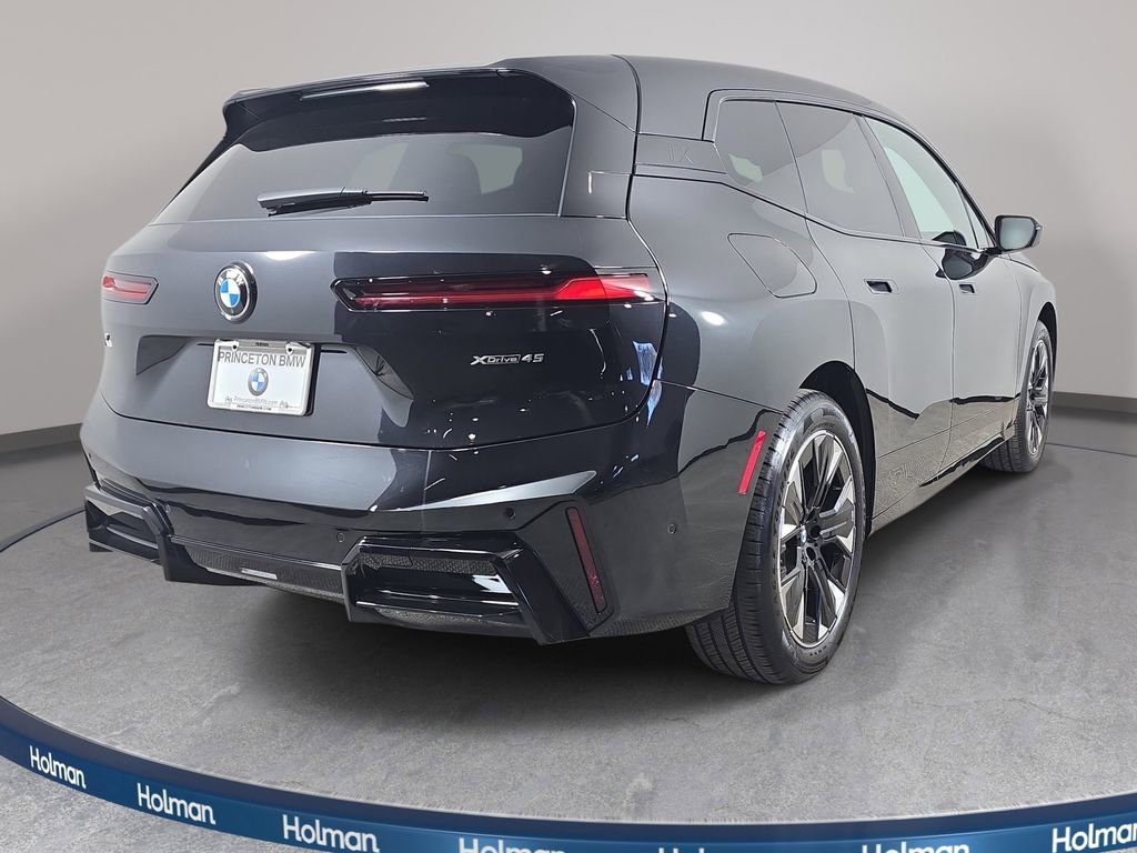 Used 2026 BMW iX xDrive45 w/ M Sport Package AWD/4WD image 6
