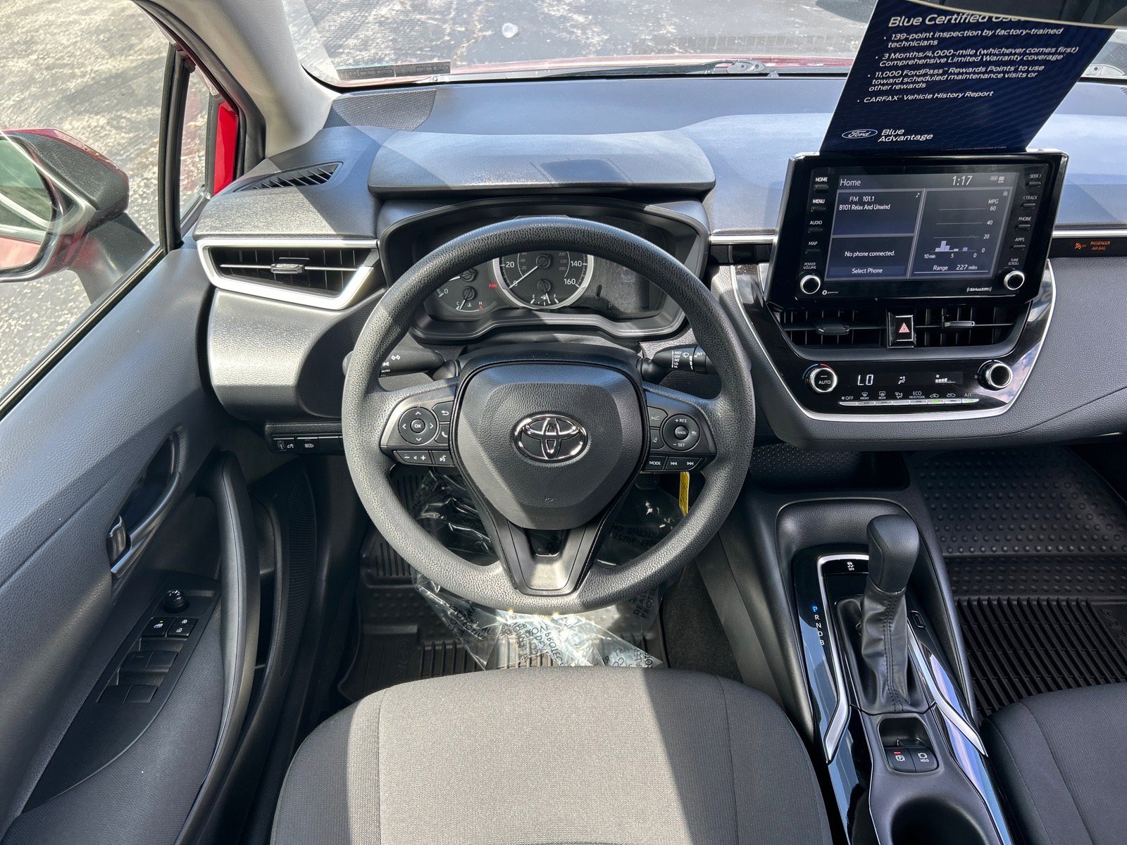 Used 2022 Toyota Corolla LE FWD image 5