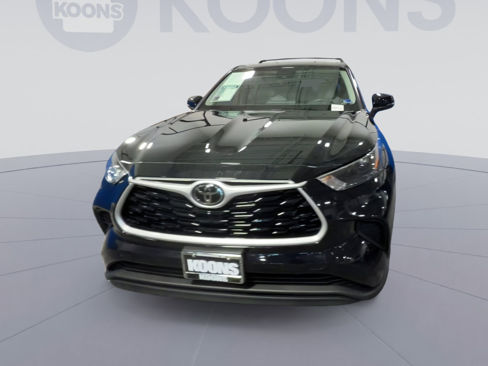 Used 2023 Toyota Highlander L AWD/4WD image 4